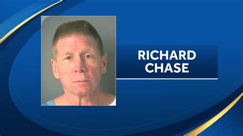 Police Naked Man Stunned With Taser After Trying To Punch Merrimack Officer