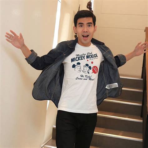 Foto Artis Cowok Ganteng Indonesia