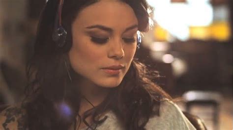 When i see your face there's not a thing that i would change 'cause you're amazing just the way you are and when you smile. Bruno mars just the way you are girl in video name | Bruno ...