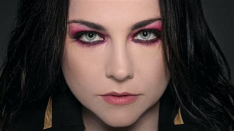 How Evanescences Amy Lee Inspired A Young Lzzy Hale And Taylor Momsen