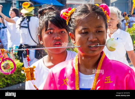 Thai Mädchen Fotos Und Bildmaterial In Hoher Auflösung Alamy