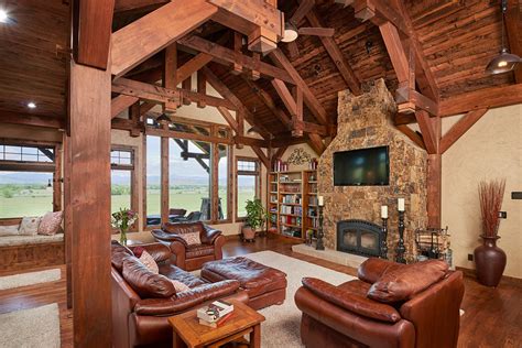 17 Stunning Rustic Living Room Interior Designs For Your Mountain Cabin