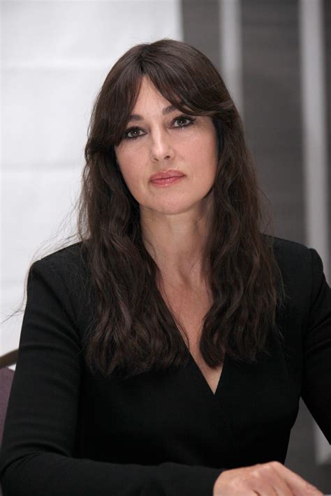 This is the official instagram of monica bellucci, managed by karin models. Monica Bellucci à la Conférence de presse de Spectre à Mexico