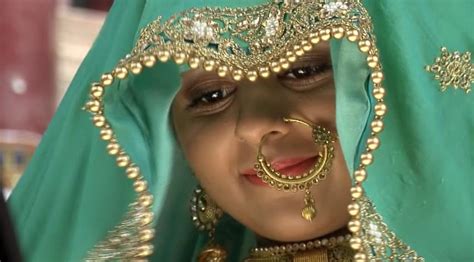 Jeet Gayi Toh Piyaa Morre Devi Share Room With Adhiraj Disguised As Kesar
