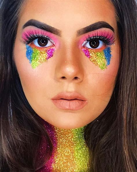 15 Ideias De Maquiagem Com Glitter Para O Carnaval 2020 Crescendo Aos
