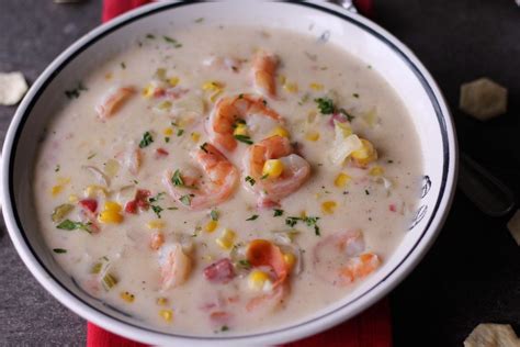 Corn, butter, sour cream, cream and cheese, what more can you ask for? Yummy Corn and Shrimp Soup