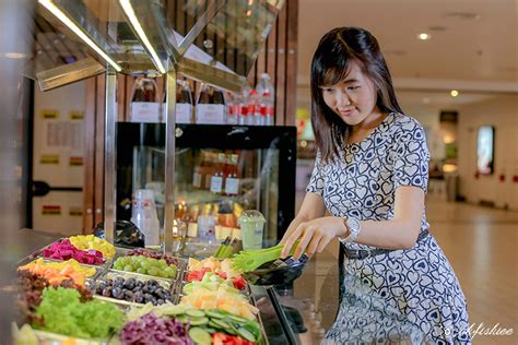 We found a sign outside the shop that says boyoung hair clip specially imported from korea! oh{FISH}iee: MBG Fruits Salad Bar @ Tropicana City Mall ...
