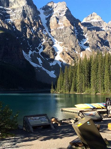 Moraine Lake Lodge Updated 2023 Prices And Reviews Lake Louise Alberta