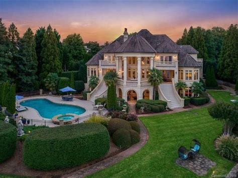 What is the average price for a 1 bedroom + 1 bathroom in charlotte? $3.95M Buys This Opulent Lake Norman Mansion In Cornelius ...