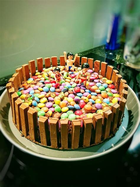 We did not find results for: einfacher Minion Kuchen backen....so gehts! * Mission Mom ...
