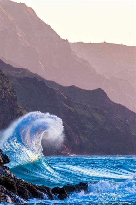 The Rise Of Kee Incredible Waves With A View Down The Na Pali From