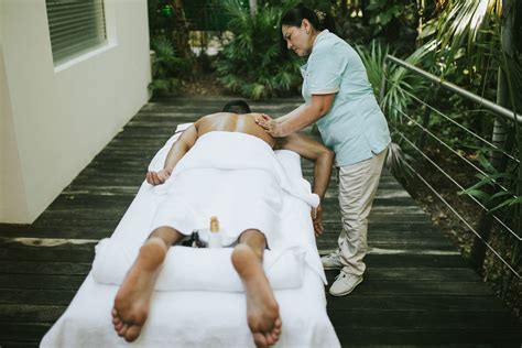 In Villa Massages Maya Luxe