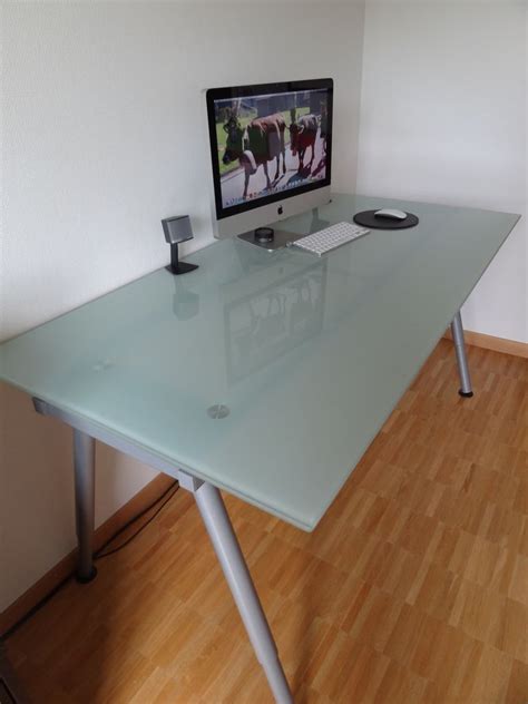 Flexispot standing desk 48 x 30 inches height adjustable desk electric sit stand desk home office desks whole piece desk board (black frame + 48 in blacktop) 4.7 out of 5 stars 6,293 $249.99 $ 249. 2018 Frosted Glass Desk Ikea - Best Sit Stand Desk Check ...