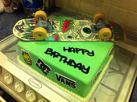 Skateboard Cake