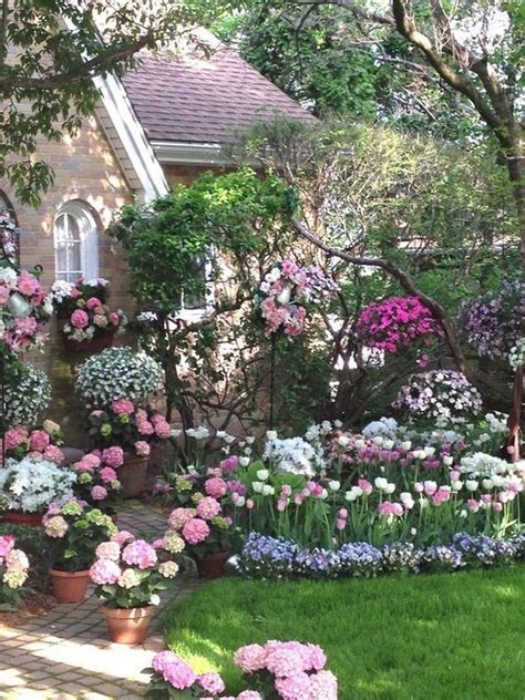 We were beginning with a diy front yard landscaping project, and we wanted to make sure that we did it right. 36 Stunning Front Yard Cottage Garden Landscaping Ideas ...
