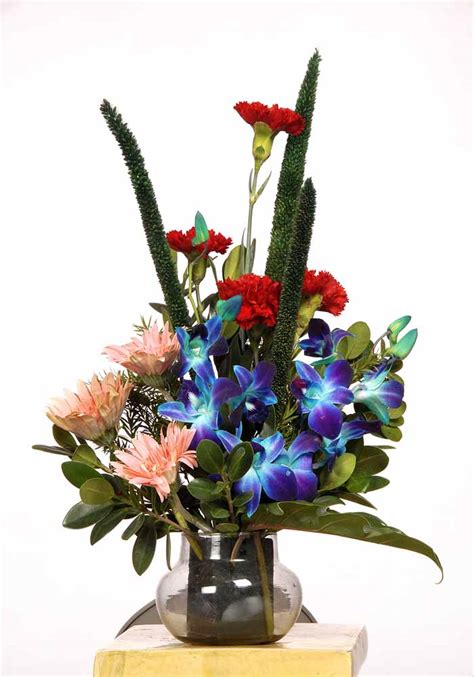 Flowers are god's gift to the mankind. Rajdhani Florist & Decorator | Directory.ac