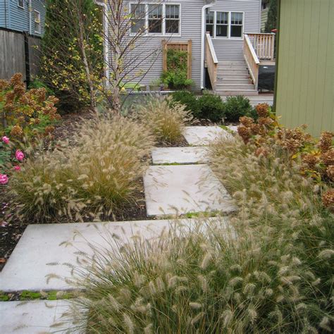 Since i'm always looking for faster, easier ways to do everything, when it comes to curb appeal, i'm all these low maintenance landscaping ideas are for those of us who love the polished look of beautiful. Consider this method for an innovative approach! Hillside Landscaping Ideas in 2020 | Low ...