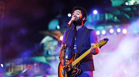 Arijit Singhs Sweet Down To Earth Moments Which Make Us Love Him More Iwmbuzz