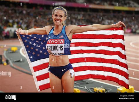 Usas Courtney Frerichs Celebrates Winning Silver In The Womens Steeplechase Final During Day