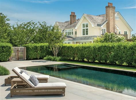 Si has empezado a preparar tu viaje a nueva york, seguro que ya te habrás dado cuenta de que encontrar hotel puede ser un desafío. 10 mansiones a la venta en los Hamptons, el lugar de vacaciones 'hiper ricos' de Nueva York ...