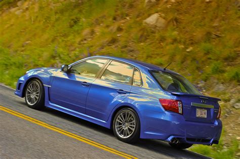 The 2013 subaru impreza comes in a hatchback body style or a sedan body style. Subaru Impreza WRX 2013: alto desempeño, seguridad y ...