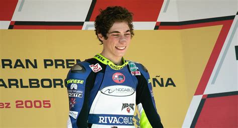 4 19 febbraio 2009 4.064.000 15,64% martina colombari, giorgio chiellini, paolo brosio, paolo bettini, mara carfagna e martina stella. HEVIC: Tribute to Marco Simoncelli