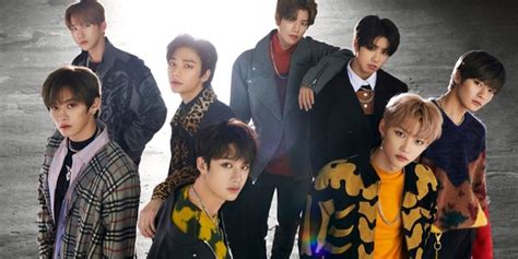 Stray kids officially debuted on march 25, 2018, with their lead single district 9 and ep i am not. STRAY KIDS celebrates their second anniversary with STAY ...