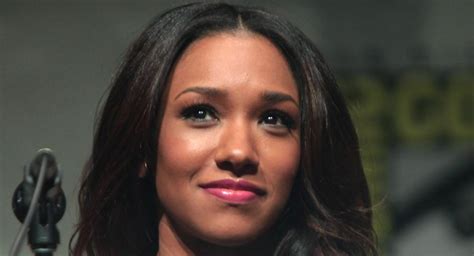 Candice Patton “flashes” Toned Abs In Crop Top “im Not Allowed To Show Midriff On Tv