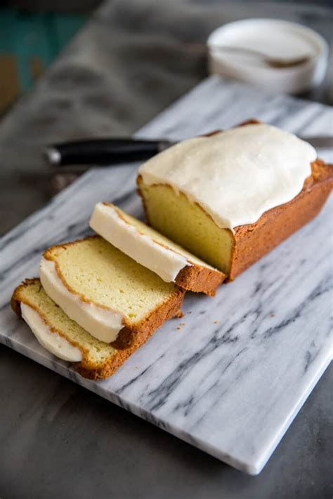 I'm a huge fan of eggnog, and we always keep a container of nog in the fridge during the holidays. Eggnog Cream Cheese Pound Cake | LemonsforLulu.com