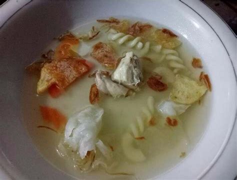 Walaupun capcay asli masakan oriental, tapi sudah sangat familiar di lidah masyarakat indonesia. Resep Sop Manten / Pengantin Solo | Tabloid Resep