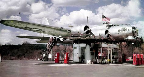 Play jigsaw puzzles for free! History | The Bomber Restaurant
