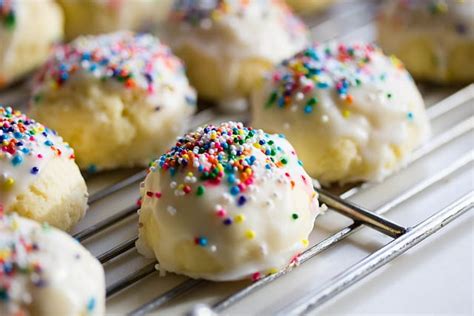 This link is to an external site that may or may not meet accessibility guidelines. Italian wedding cookies
