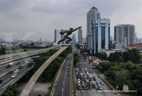 Maybe you would like to learn more about one of these? Cuaca hari ini di Jabodetabek cerah berawan, siang hari ...