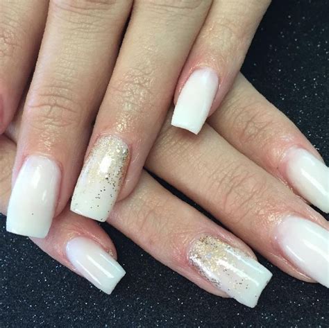 23 White Gel Nails With Design Nailspix