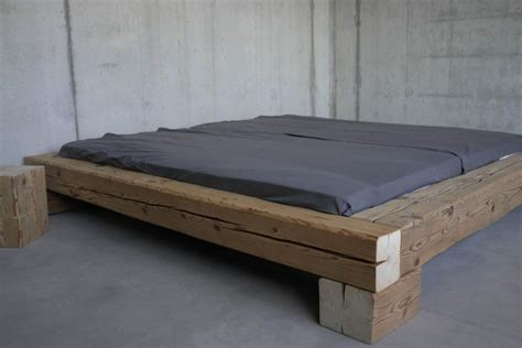 S betten massivholz bett selber bauen anleitung watersoftnerguide. balkenbett 180x200 selber bauen in 2020 | Bett möbel, Bett ...
