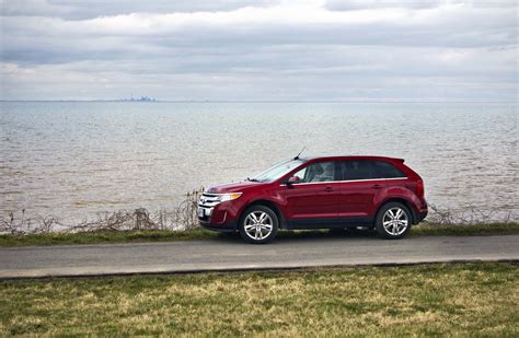 20 city / 27 hwy mpg. Used Vehicle Review: Ford Edge, 2011-2014 and Lincoln MKX ...