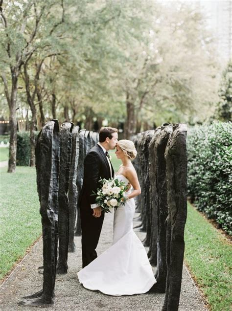 Unique Texas Wedding Venue The Nasher Sculpture Garden In Dallas In