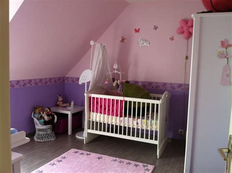 Chambre blanche et taupe : chambre rose et violette finalisee (photo 1/4) - lit repeint en blanc, ciel de lit d'occasion;