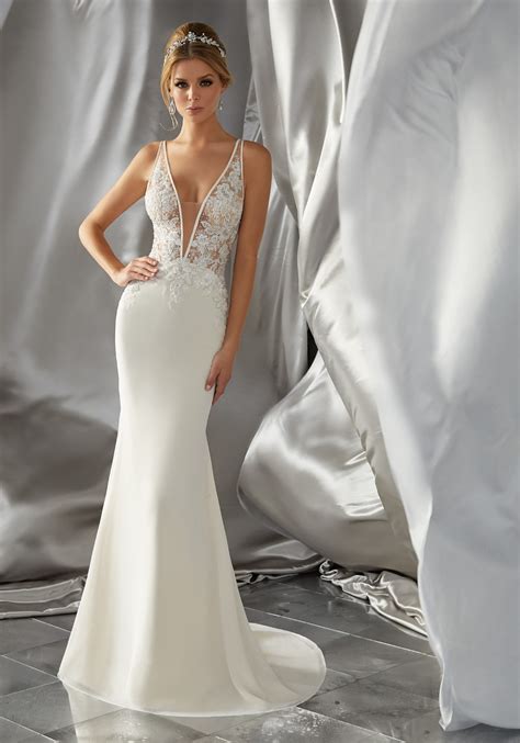 A Start To Finish Guide To Sensual And Glamorous Wedding Dresses For