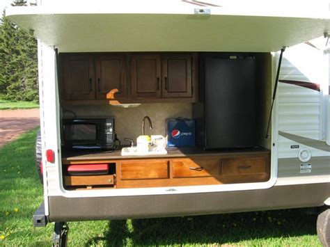 Aftermarket rv outdoor kitchen / best examples of outdoor kitchens by rv class camper smarts. 33 Comfortable RV Camper Outdoor Kitchen Ideas For Cozy ...