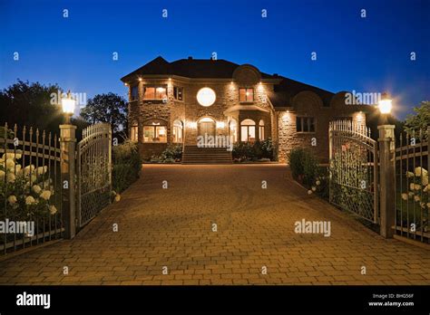 Large House With Driveway Stock Photo Royalty Free Image 28014855 Alamy