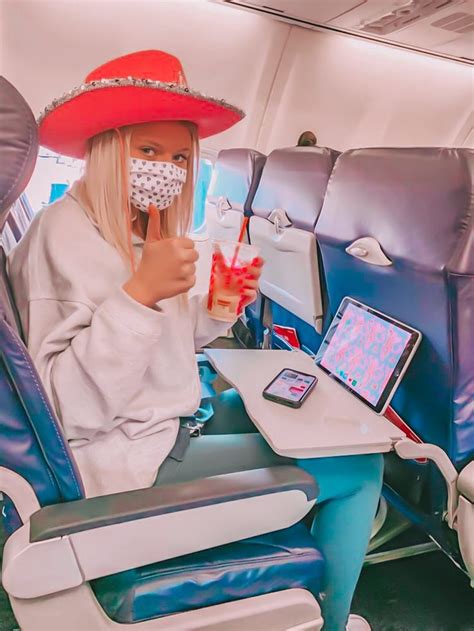 𝐩𝐢𝐧𝐭𝐞𝐫𝐞𝐬𝐭: 𝐚𝐯𝐚 𝐧𝐢𝐜𝐨𝐥𝐞 | Preppy lifestyle, Preppy girl, Girl with hat