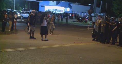 25 Officers Injured At Scene Of Memphis Shooting