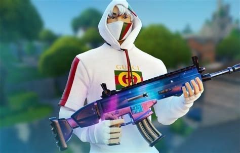 This skin replaces the fire valkyrie skin with galaxy ikonik ! Wallpaper Hd Gucci Wallpaper Hd Ikonik Skin - Download ...