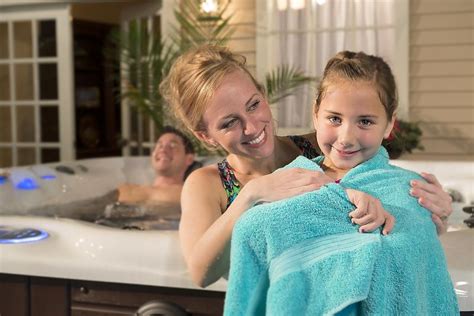 Give Mom The T Of Relaxation Niagara Hot Tubs
