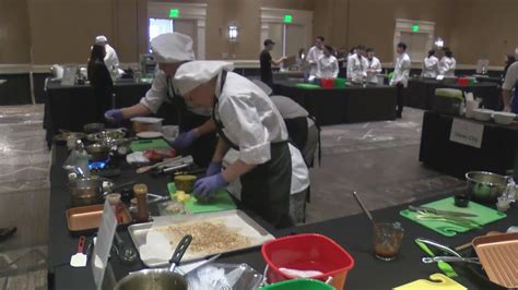 High school culinary competition takes place in Santa Fe - YouTube