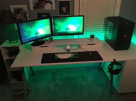 20 Pastel Green Gaming Setup