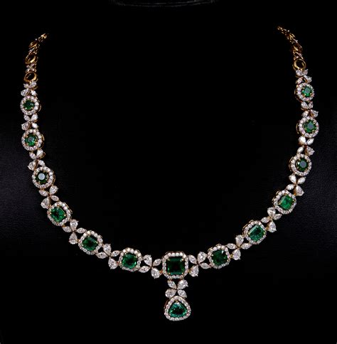 Classic Emerald And Diamond Necklace Real Diamond Necklace Diamond Gold Diamond Jewelry
