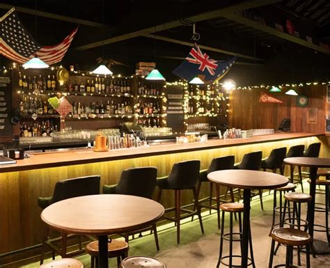 Mau Party? Ini 9 Bar di Jakarta Selatan yang Paling Hits!