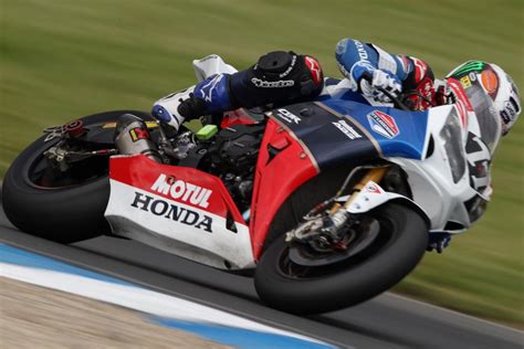 Is a japanese public multinational conglomerate manufacturer of automobiles, motorcycles, and power equipment, headquartered in minato, tokyo, japan. Honda TT Legends Previews This Coming Weekend's 24 Hours ...